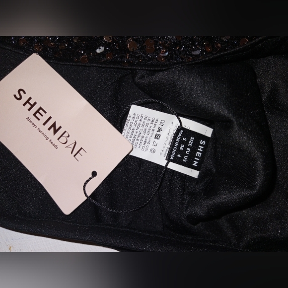 Women's Sparkle sequins with feather Trim - Picture 5 of 5